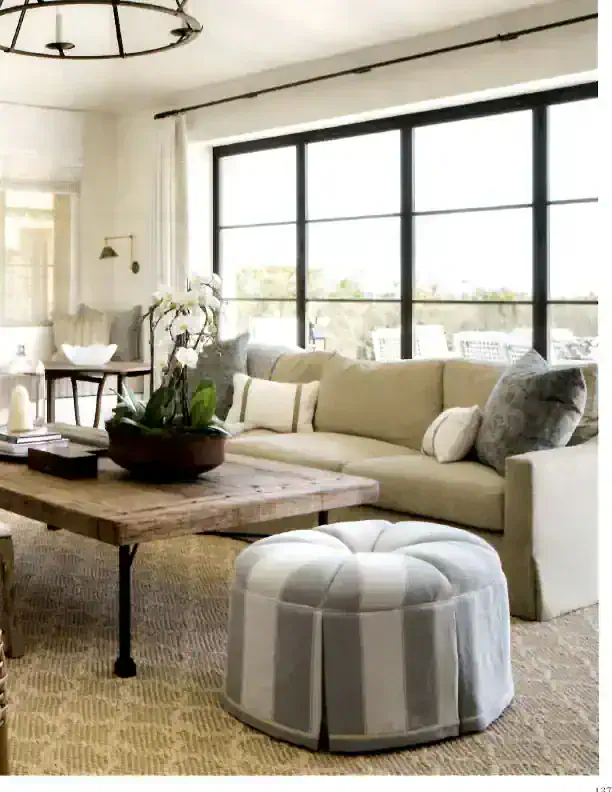 Bright living room w.