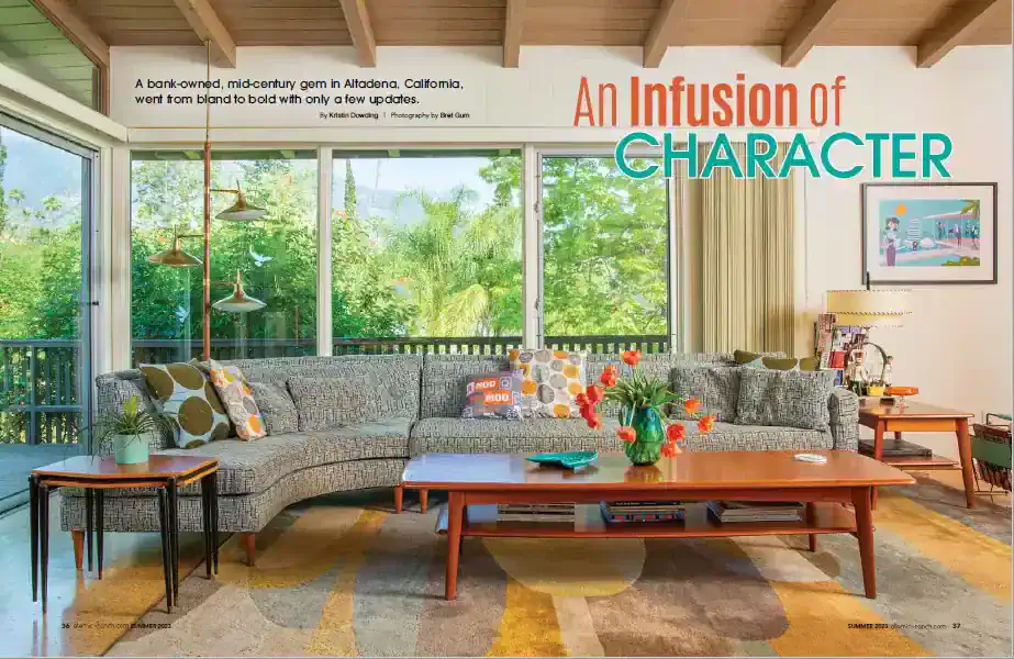 Living room with mid.