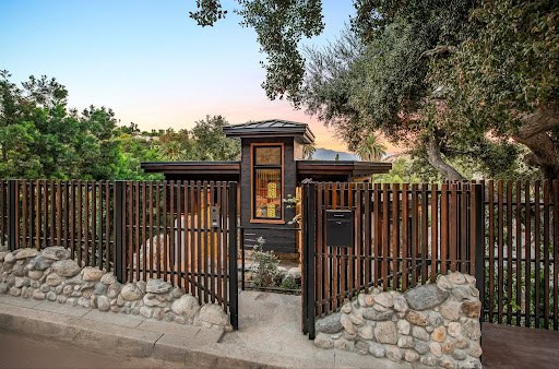 Secure gate for home.