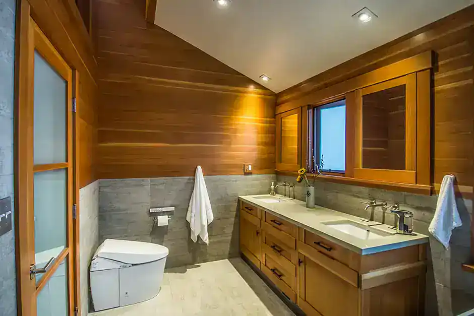 Modern bathroom with.